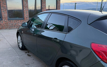 Opel Astra J, 2010 год, 600 000 рублей, 6 фотография