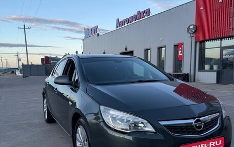 Opel Astra J, 2010 год, 600 000 рублей, 8 фотография