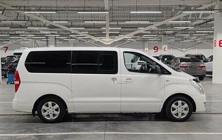 Hyundai H-1 II рестайлинг, 2015 год, 1 699 000 рублей, 8 фотография