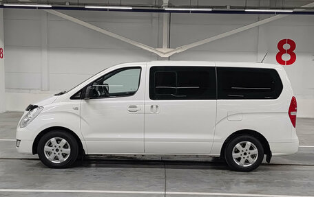 Hyundai H-1 II рестайлинг, 2015 год, 1 699 000 рублей, 12 фотография