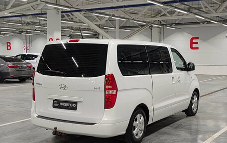 Hyundai H-1 II рестайлинг, 2015 год, 1 699 000 рублей, 9 фотография
