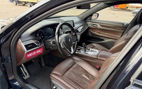 BMW 7 серия, 2018 год, 4 600 000 рублей, 9 фотография