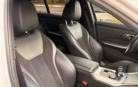 BMW 3 серия, 2020 год, 4 400 000 рублей, 13 фотография