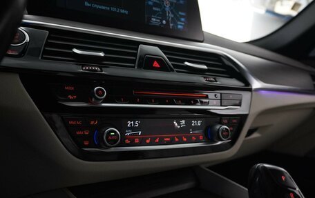 BMW 5 серия, 2018 год, 3 987 444 рублей, 15 фотография
