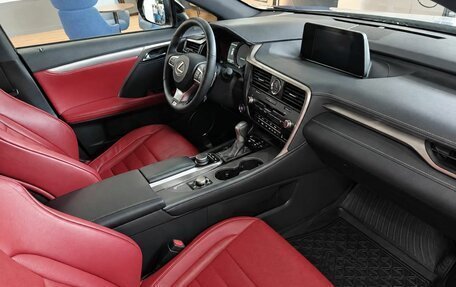 Lexus RX IV рестайлинг, 2017 год, 3 100 000 рублей, 8 фотография