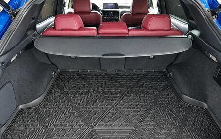 Lexus RX IV рестайлинг, 2017 год, 3 100 000 рублей, 16 фотография