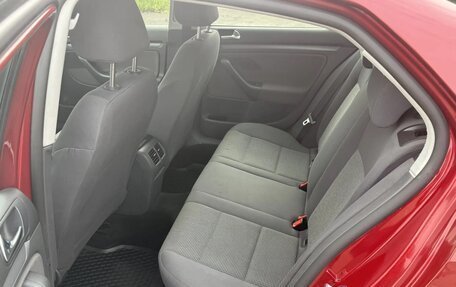 Volkswagen Jetta VI, 2009 год, 730 000 рублей, 15 фотография