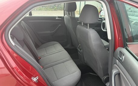 Volkswagen Jetta VI, 2009 год, 730 000 рублей, 16 фотография