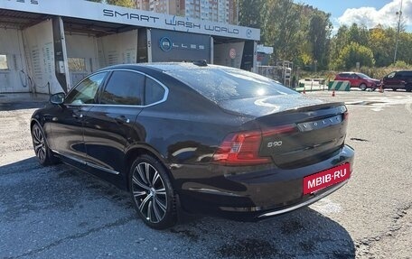 Volvo S90 II рестайлинг, 2021 год, 3 500 000 рублей, 6 фотография