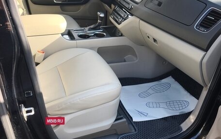 KIA Carnival III, 2019 год, 2 550 000 рублей, 8 фотография
