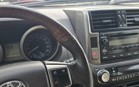 Toyota Land Cruiser Prado 150 рестайлинг 2, 2009 год, 2 190 000 рублей, 4 фотография