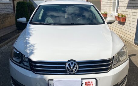 Volkswagen Passat B7, 2013 год, 1 050 000 рублей, 2 фотография