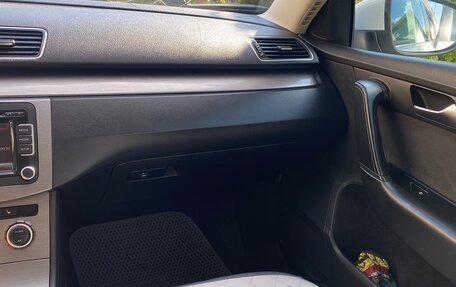 Volkswagen Passat B7, 2013 год, 1 050 000 рублей, 18 фотография