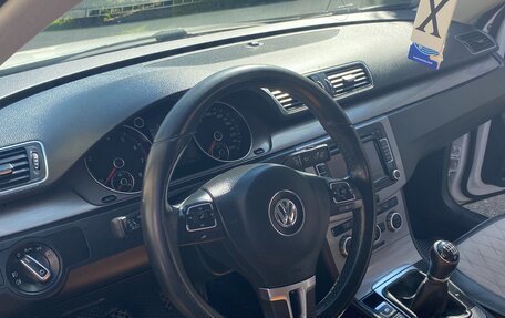 Volkswagen Passat B7, 2013 год, 1 050 000 рублей, 25 фотография