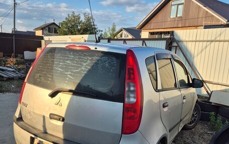 Mitsubishi Colt VI рестайлинг, 2004 год, 365 000 рублей, 2 фотография