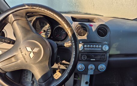 Mitsubishi Colt VI рестайлинг, 2004 год, 365 000 рублей, 6 фотография