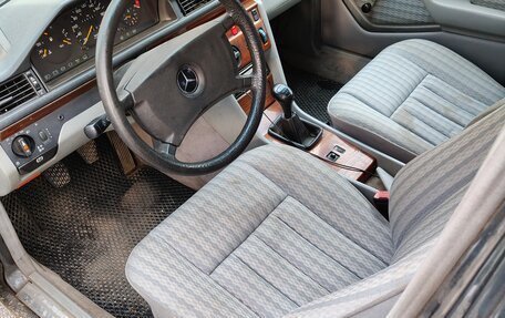 Mercedes-Benz W124, 1991 год, 150 000 рублей, 6 фотография