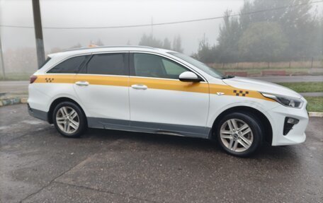 KIA cee'd III, 2021 год, 1 000 100 рублей, 9 фотография