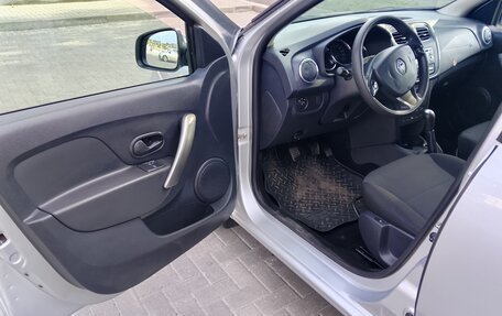 Renault Sandero II рестайлинг, 2014 год, 799 999 рублей, 5 фотография