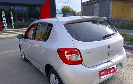 Renault Sandero II рестайлинг, 2014 год, 799 999 рублей, 4 фотография