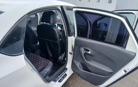 Volkswagen Polo VI (EU Market), 2010 год, 550 000 рублей, 14 фотография