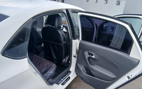 Volkswagen Polo VI (EU Market), 2010 год, 550 000 рублей, 13 фотография
