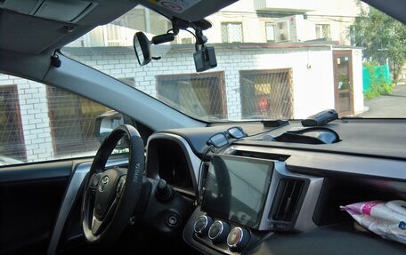 Toyota RAV4, 2016 год, 2 000 000 рублей, 6 фотография
