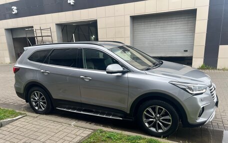 Hyundai Santa Fe III рестайлинг, 2016 год, 2 300 000 рублей, 2 фотография