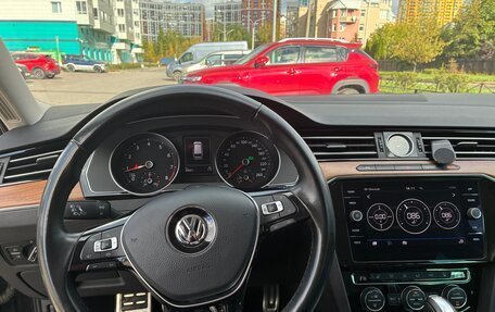 Volkswagen Passat B8 рестайлинг, 2018 год, 3 300 000 рублей, 15 фотография
