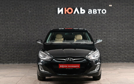 Hyundai Solaris II рестайлинг, 2011 год, 675 000 рублей, 2 фотография