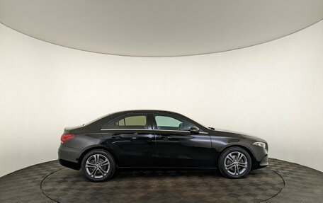 Mercedes-Benz A-Класс, 2018 год, 2 230 000 рублей, 4 фотография
