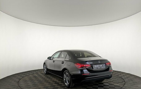 Mercedes-Benz A-Класс, 2018 год, 2 230 000 рублей, 7 фотография