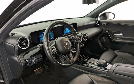 Mercedes-Benz A-Класс, 2018 год, 2 230 000 рублей, 16 фотография