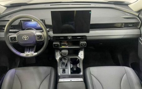 Toyota RAV4, 2026 год, 4 179 000 рублей, 9 фотография