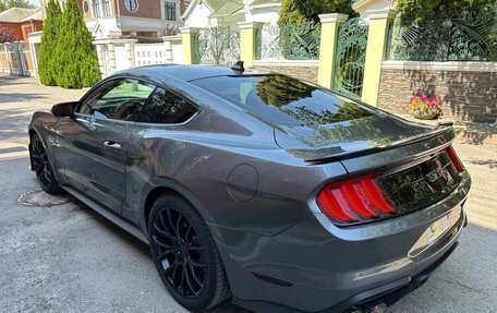 Ford Mustang VI рестайлинг, 2021 год, 5 200 000 рублей, 6 фотография