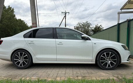 Volkswagen Jetta VI, 2016 год, 1 350 000 рублей, 3 фотография
