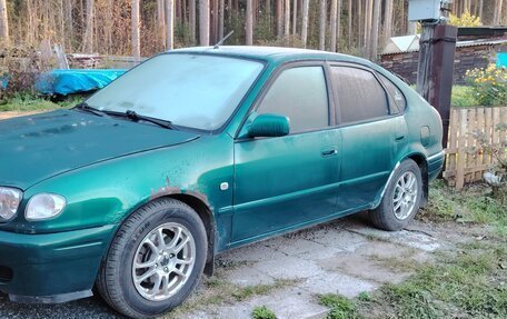 Toyota Corolla, 2000 год, 300 000 рублей, 2 фотография
