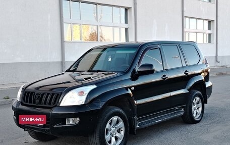 Toyota Land Cruiser Prado 120 рестайлинг, 2006 год, 1 699 000 рублей, 2 фотография
