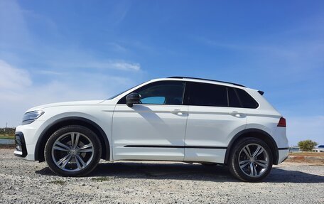 Volkswagen Tiguan II, 2018 год, 3 250 000 рублей, 4 фотография