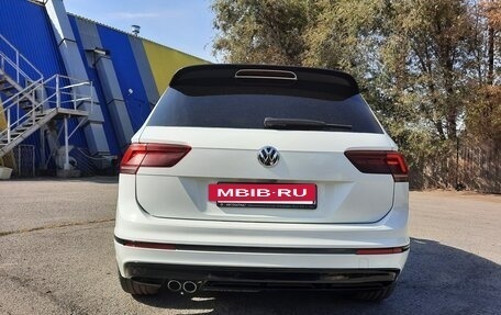 Volkswagen Tiguan II, 2018 год, 3 250 000 рублей, 24 фотография