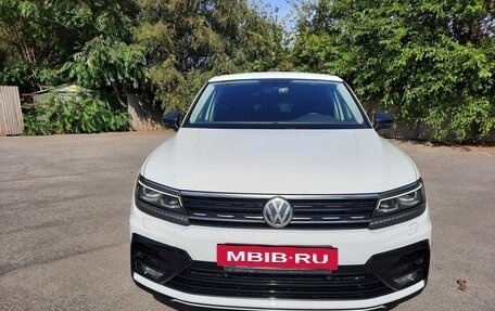 Volkswagen Tiguan II, 2018 год, 3 250 000 рублей, 26 фотография