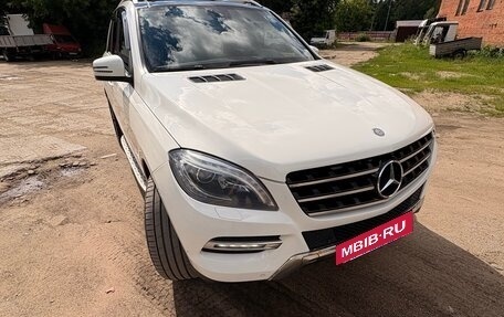 Mercedes-Benz M-Класс, 2015 год, 2 000 000 рублей, 3 фотография