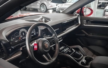 Porsche Cayenne III, 2023 год, 15 990 000 рублей, 4 фотография