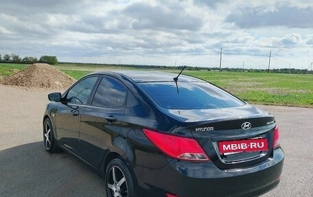 Hyundai Solaris II рестайлинг, 2015 год, 790 000 рублей, 4 фотография