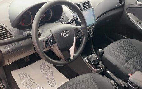 Hyundai Solaris II рестайлинг, 2015 год, 790 000 рублей, 9 фотография
