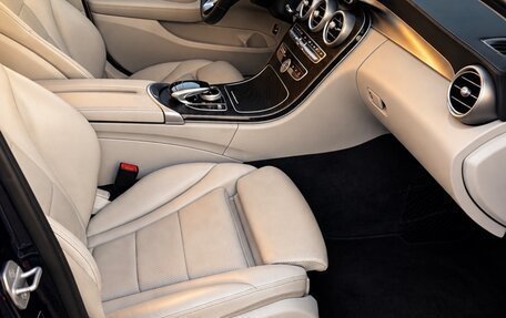 Mercedes-Benz C-Класс, 2016 год, 2 500 000 рублей, 20 фотография
