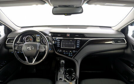 Toyota Camry, 2020 год, 2 915 000 рублей, 14 фотография