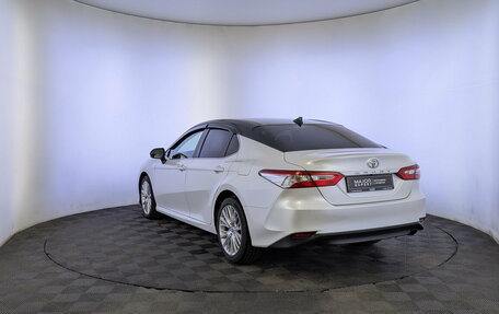 Toyota Camry, 2020 год, 2 915 000 рублей, 7 фотография