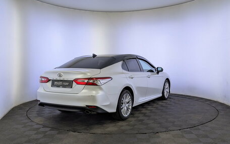 Toyota Camry, 2020 год, 2 915 000 рублей, 5 фотография