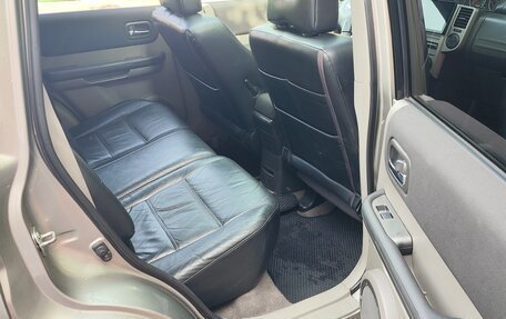 Nissan X-Trail, 2005 год, 850 000 рублей, 13 фотография